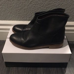 Lucky Brand black Leather bootie